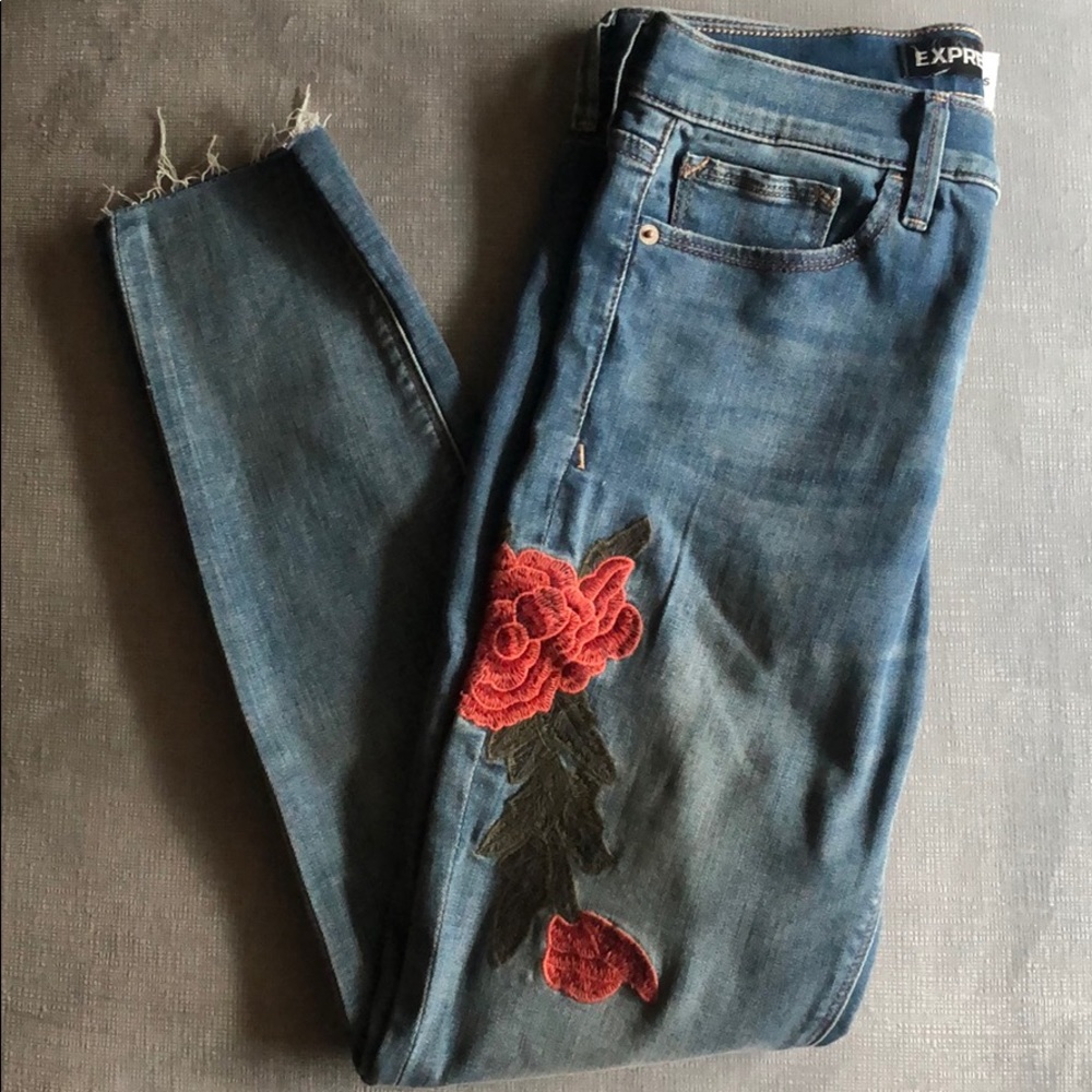 Express Mid Rise Jeans NWT